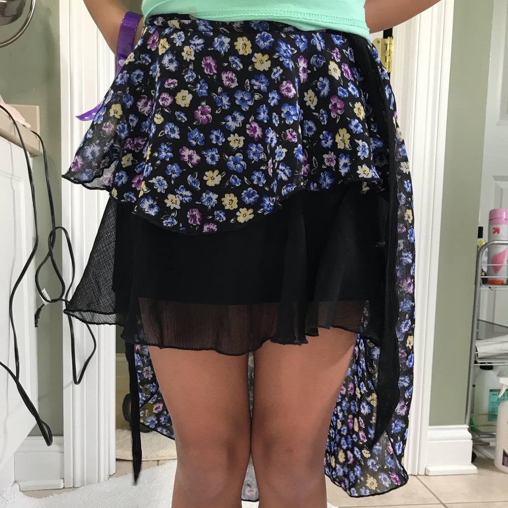 Disney Girl’s Descendants skirt size 6